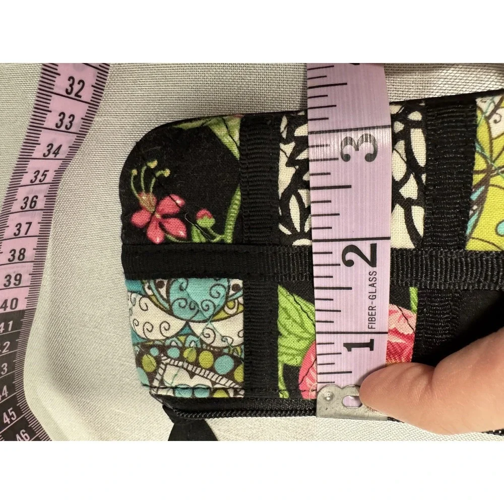 Vera‎ Bradley Coin Patchwork Purse 3 inches x 5 inches